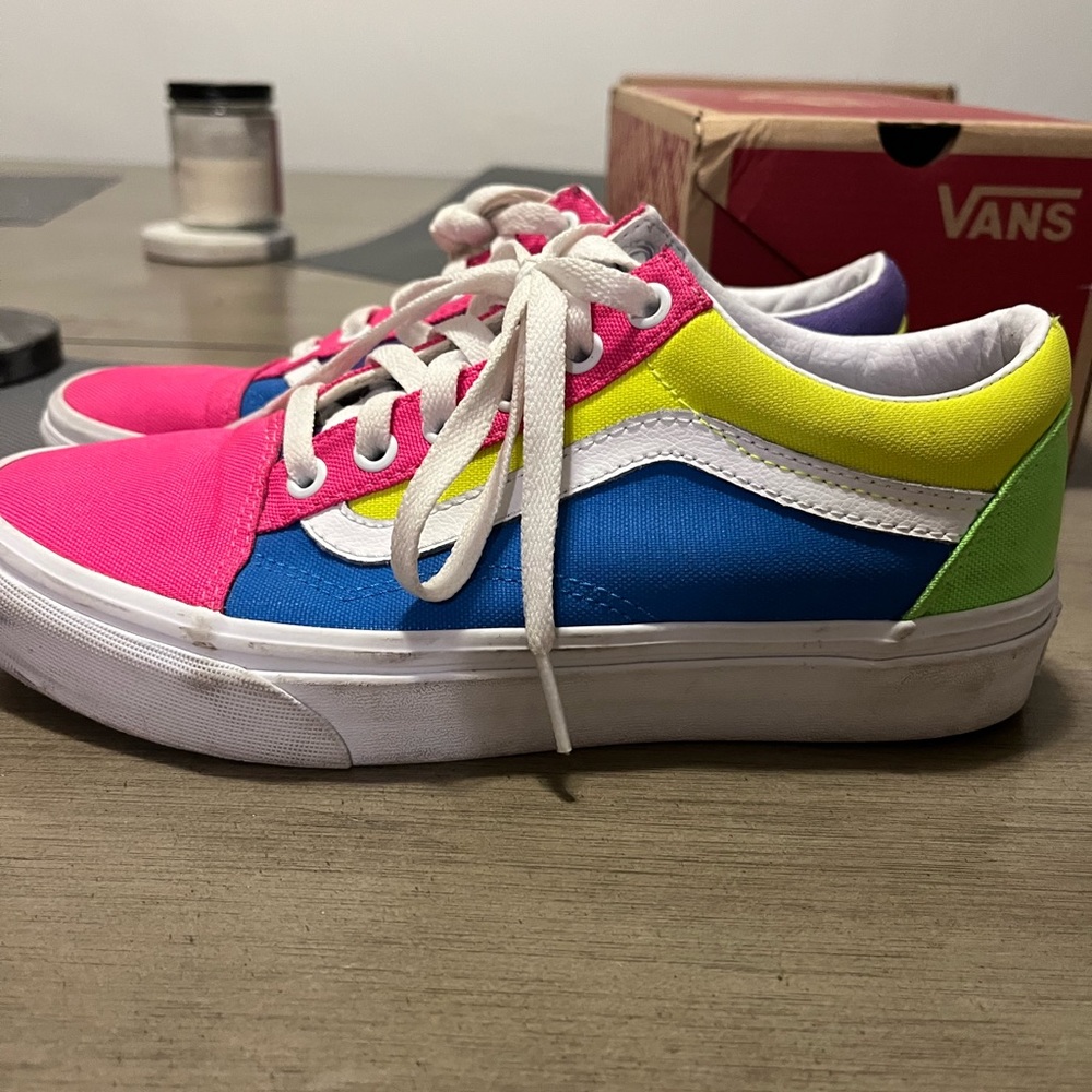 Vans Old Skool Neon Color-Block
Skate Shoe - Pink / Purple / Yellow
